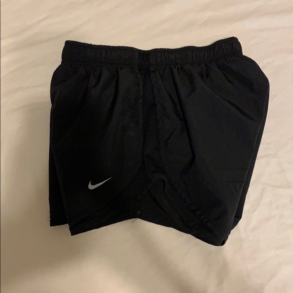 nike short